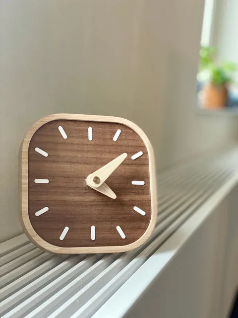 ONESEED wooden minimalist clock image 3